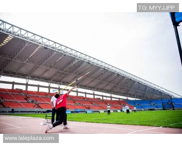 足球田径场的多功能利用与青少年体育发展的新机遇探讨