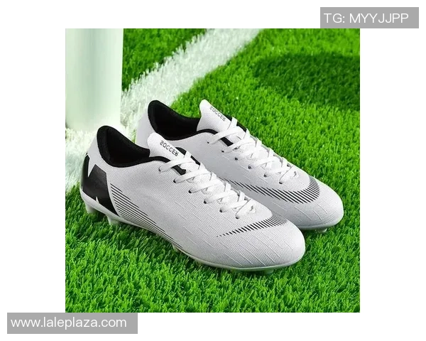 选择适合自己的足球品牌推荐及购买指南解析